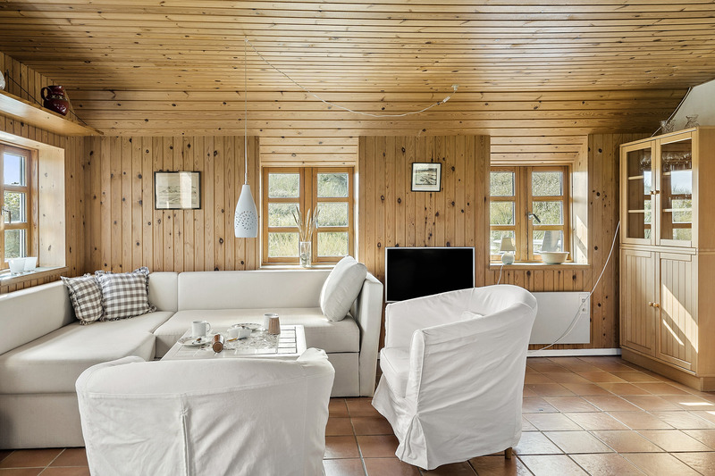 Sovesofa i sommerhuseti Vedersø Klit